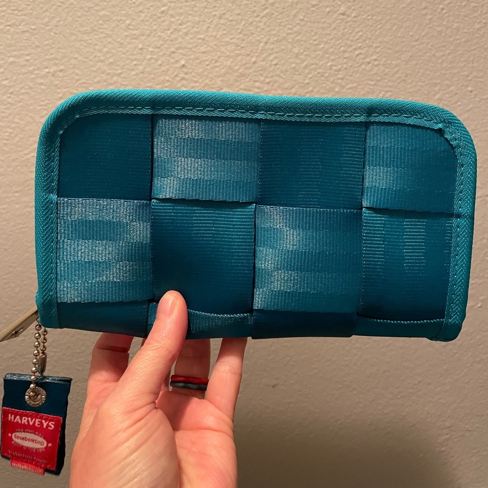 Harvey Seatbelt Wallet. Pre-Owned. Turquoise.